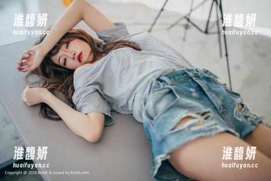 BoLoli菠萝社 - 柳侑绮Sevenbaby的泳池图集——看得你心里痒痒，完全免费哦，不怕你喜欢！
