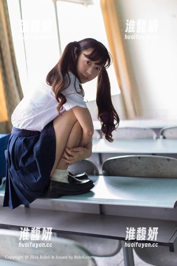 BoLoli菠萝社 - 突然被柳侑绮Sevenbaby的睡衣惊艳到：真实如脱口秀的演出（原图）