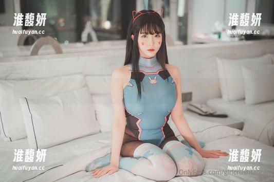 Bomi(普美)化身厨娘，挑战你的壁纸审美，包你眼前一亮！