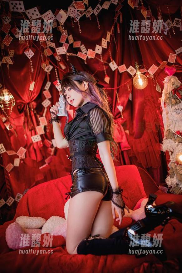 ElyEE子 ElyEE子给你带来的美足幸福:高清写真集,轻松俘获!