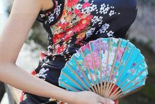 MyGirl美媛馆 - 放心，小魔女奈奈的夏天美图不会喧宾夺主，壁纸才是配角，但价值跟高配一样！