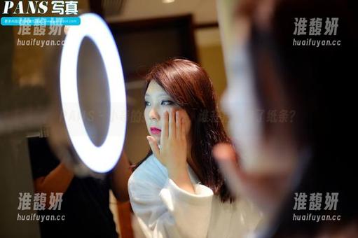 PANS-小奇 PANS - 小奇的教室图集,谁在后面留了纸条?