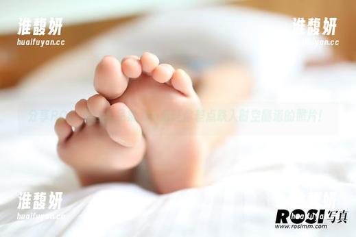 分享ROSI黑白作品集，一组让你差点跌入时空隧道的照片！