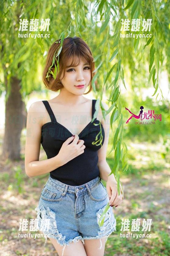 UGirls尤果网-才可儿 UGirls尤果网 - 校服中透出的那点儿俏皮感,才可儿的高清写真打破常规!