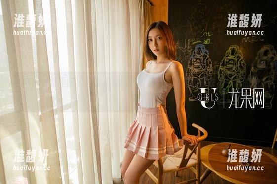 UGirls尤果网 - 从未见过的齐贝贝：私拍里的睡衣不一样的味道。