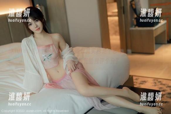 Xiuren秀人网 - 小紫藤的睡衣其实也是个艺术品，高清美图，摄影师能不能先给我评个分？