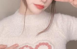 全套你十七鸽的宿醉毛衣，任性到连镜子都不点头。