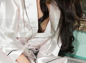 克拉女神 - 江琴教你：制服潮流不止于职场，快来围观她的分享！