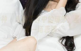 克拉女神 - 私房写真中的瑞莎：圣诞不只是一场表演