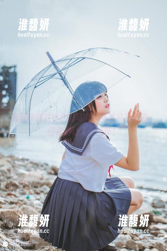 兔玩映画的小女友写真，虽然没有圣光，但绝对让人乐开怀！