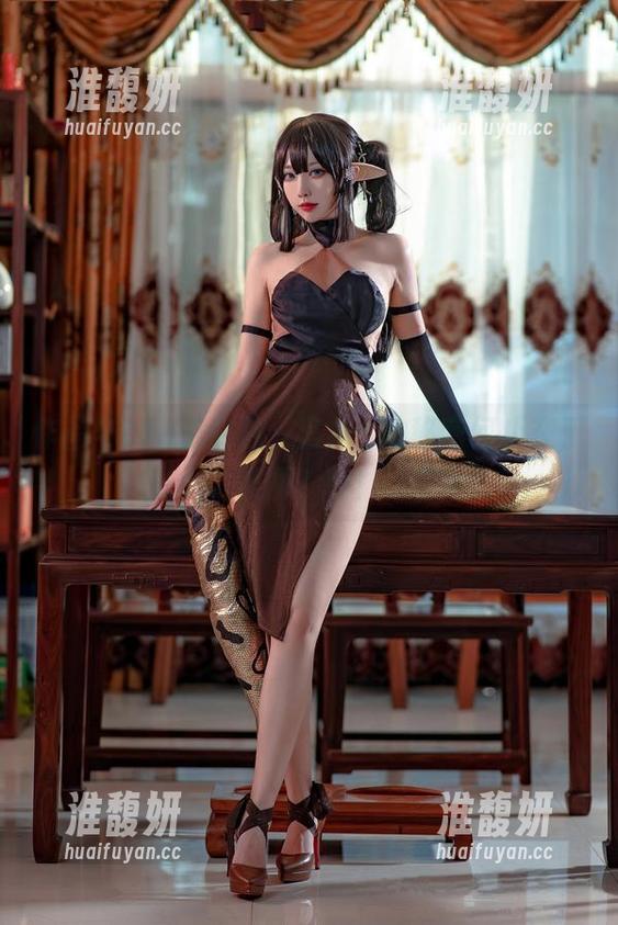 作品与cos的交融，宫本桜的秘密何止在于美丽？哼！