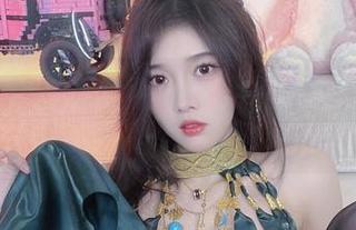 小小奶瓶儿的纯欲吊带免费图集，别再说传统束缚了你！