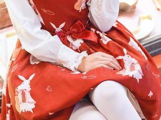 当小野妹子w化身金莲，凭啥不把这些cos秀给下载下来呢？试试看换个角度！
