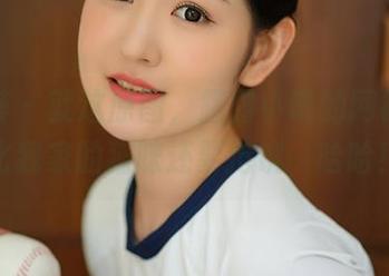 尤蜜荟 - 就这原图，露露小喵的网袜显得比我家的猫咪还要抢镜，哈哈！