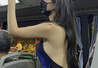 微密圈 - 就是阿朱啊在4月的表现，图片里热浪滚滚