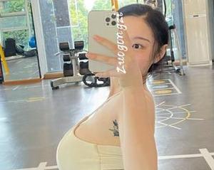 微密圈 - 左公子666内衣合集，哎呀，这姿势也太诱人了吧，是我想多了吗？