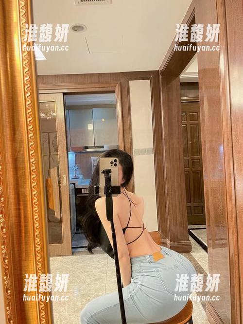 左公子666 微密圈 - 不说也许你没发现,左公子666的最新旗袍照片已在图库上线,简直让人难以忽视。