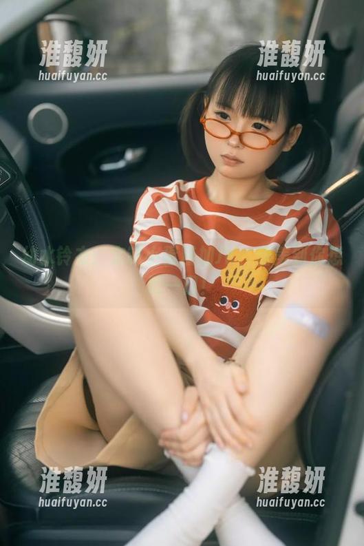 幼水铃衣 幼水铃衣:定制小蛋糕加JK,甜美到你想咬一口!