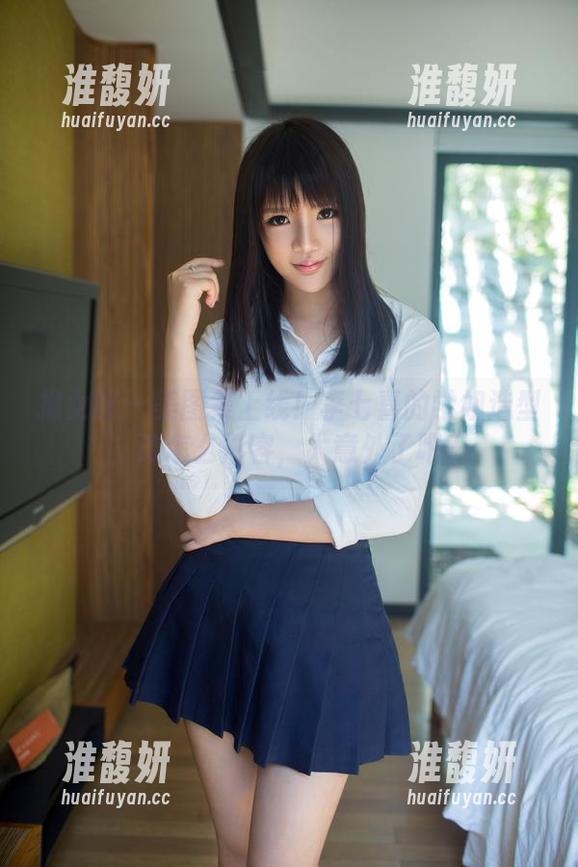 推女郎-李七喜 推女郎 - 美图集上线!李七喜的学姐造型,该怎么形容,太意外了吧?