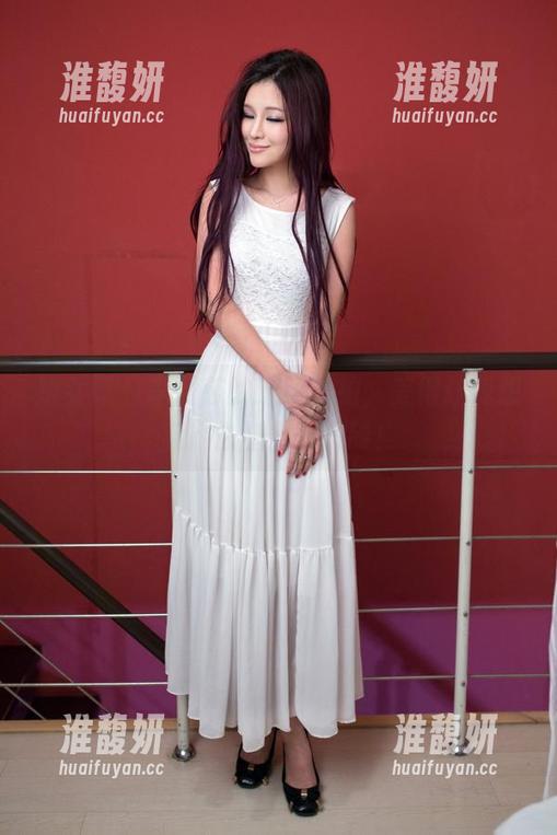 推女郎-李丽莎 推女郎 - 李丽莎的运动私拍,美得让我想直接去健身房搬砖!