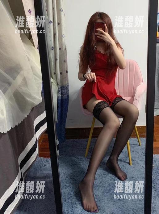 提袜少女 微密圈 - 微信朋友圈系列图集:提袜少女总是挑着重点来看,下载之后你就懂了。