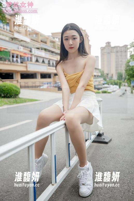 梦丝女神 - 请注意！玥玥的私房套装，可能会对你的审美造成冲击！