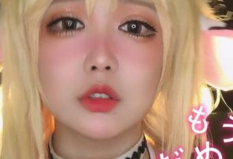 照片里的椒妮佐仁：有没有天狼星的哦？