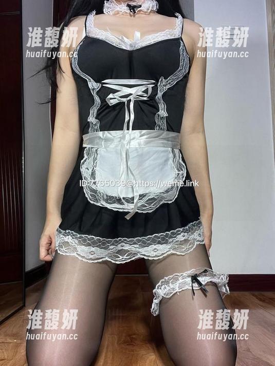 楚楚不吃鱼 微密圈 - 套图:“这是给您拿来的菜单吗?”楚楚不吃鱼的蕾丝女仆装里,隐藏了多少本道不应上菜单的菜呢?