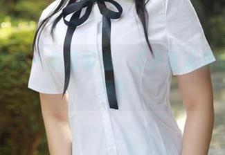 模范学院 - 高清曝光，方子萱泳装的水面浮影