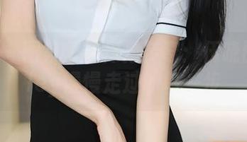 秀人网 - 图集里的裸足传奇：伍晓丽Shirley慢慢走过的每一步