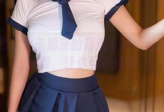 秀人网 - 大美媚京的精选写真：丝袜下的美臀，让你目不转睛