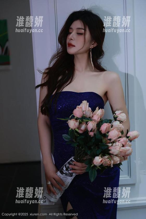 秀人网 - 私房写真与校服，安然儿的组合让人欲罢不能