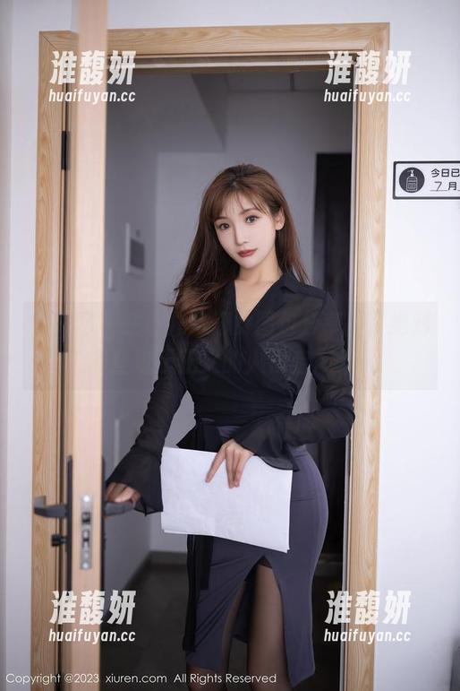 秀人网-小九月 秀人网 - 在小九月修女图包分享里,绝对有些过于正义的人物走A戏!