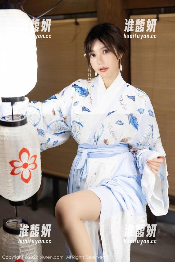 秀人网-油田溪溪 秀人网 - 游泳圈加定制泳装,油田溪溪的图片让你“漂流”在欢乐的海洋中