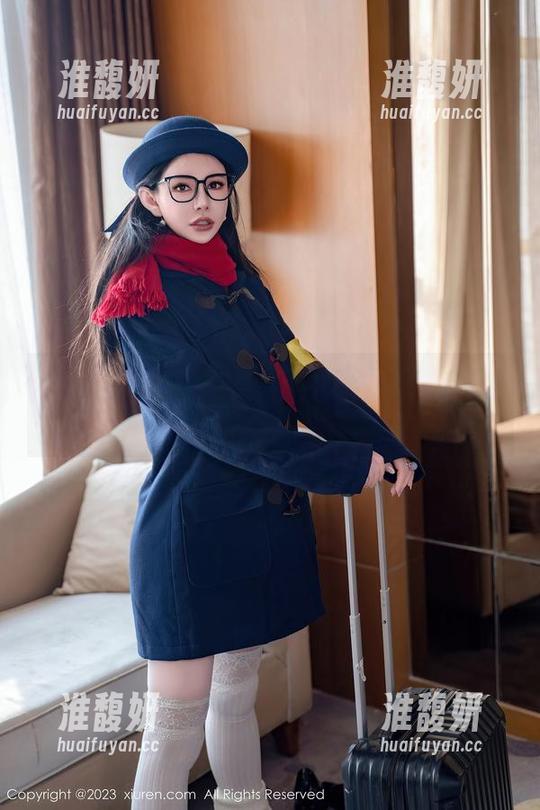 秀人网 - 从头到脚聊聊陈柒柒的制服全集，神奇的组合！