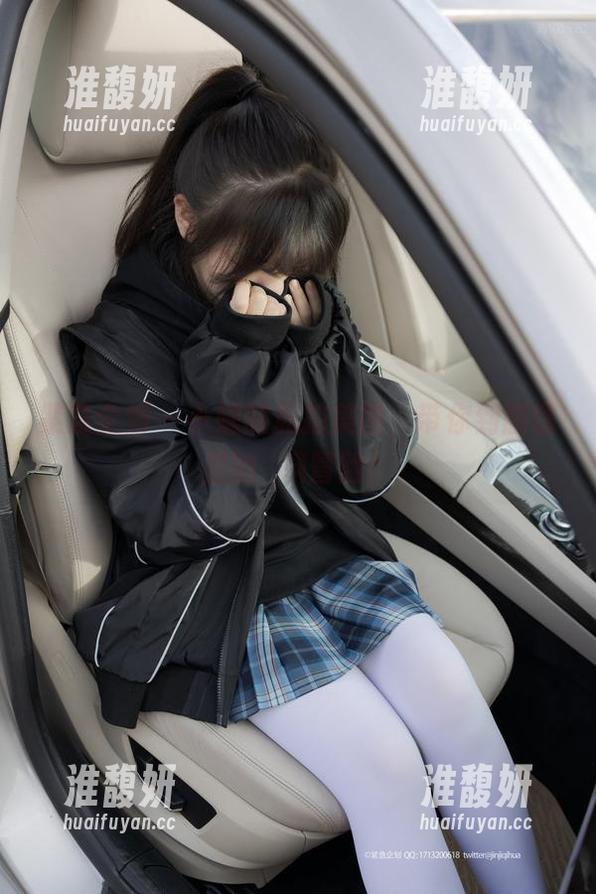紧急企划 - 小婕的私拍美图，带你到剧情里的囧境冒险！
