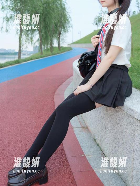 紧急企划-林书辞 紧急企划 - 林书辞空姐图集:快来看看空姐有没有丢失行李……以及她的专属精选时刻!