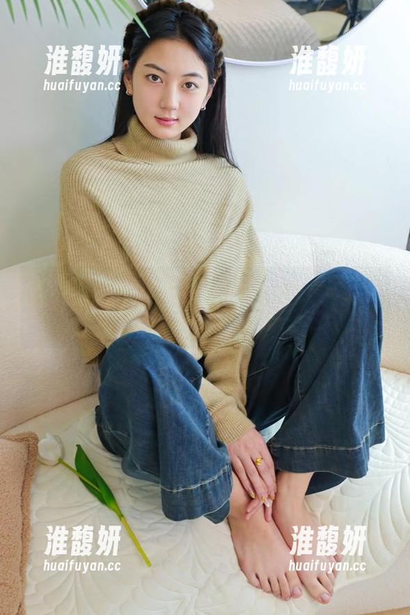绮梦摄影 - 最新图集：安吉拉的美腿，天哪，能不能再引人注目一点？