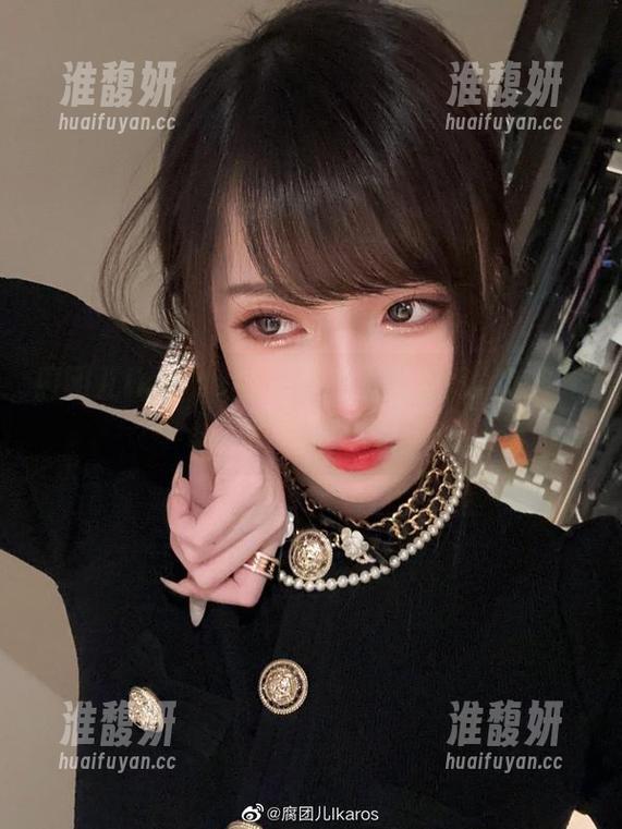 腐团儿Ikaros 腐团儿Ikaros全集写真里的天使,怎一个“呆”字了得!