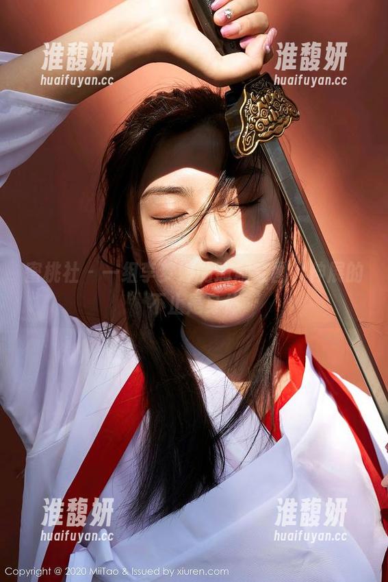 蜜桃社-李梦婷 蜜桃社 - 一组李梦婷的瑜伽套图,伸展的不止是身体