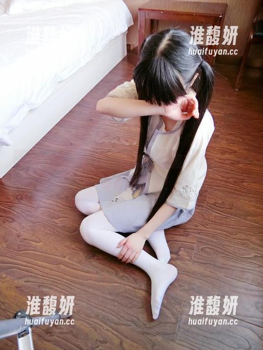 这西尔酱真会玩，青草水手服高清写真集，谁说不可以！