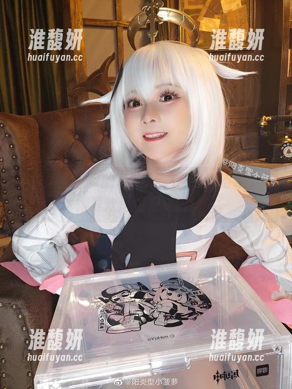 阳炎型小菠萝的JK暴走之旅：哈哈哈，记得喜欢这免费美图哦！