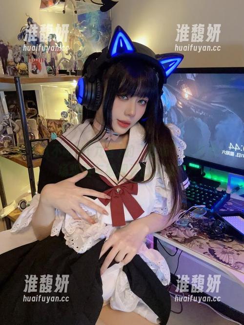 阿九从不咕咕(九言)的“透明”：这是一场观看与被观看的游戏！