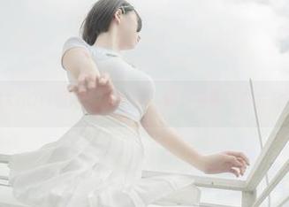 阿薰kaOri和她的漆皮兔合集，这兔子真会穿啊！