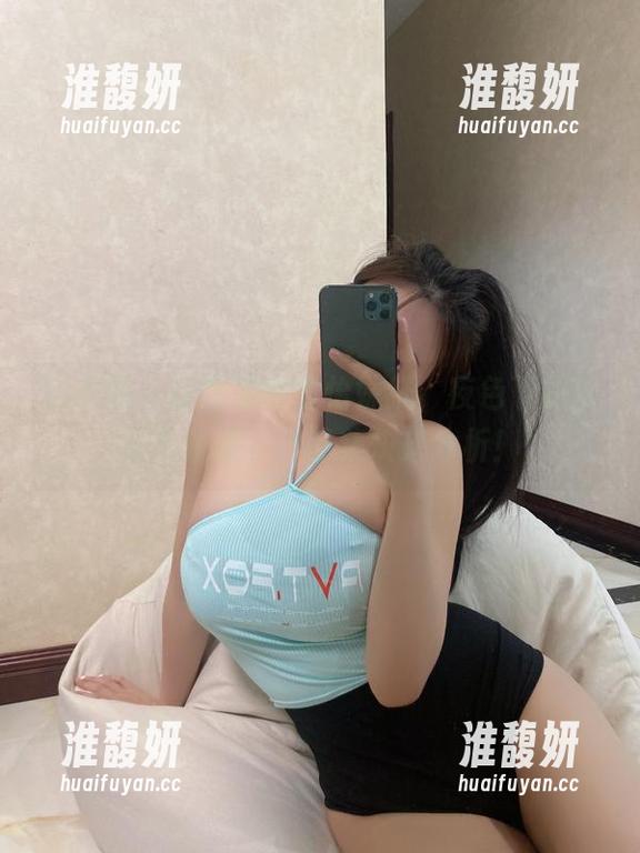 雪怡妹纸 微密圈 - 泳池里的雪怡妹纸,夜色下的俏皮与优雅,作品集快来分析!