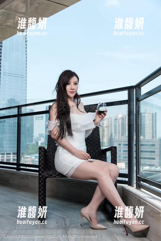 青豆客 - 一组无圣光的美图，黄歆苑chobits的日常带着不经意的惊艳，让我看得直皱眉。